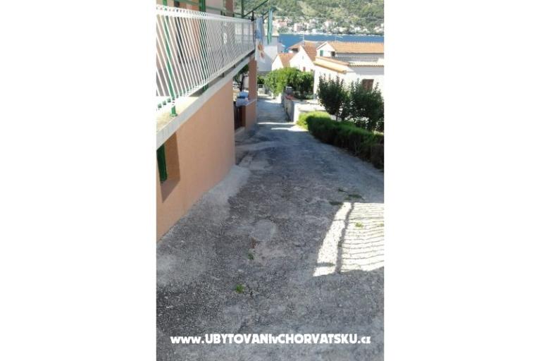 Apartments Šimun i Duje – photo 13