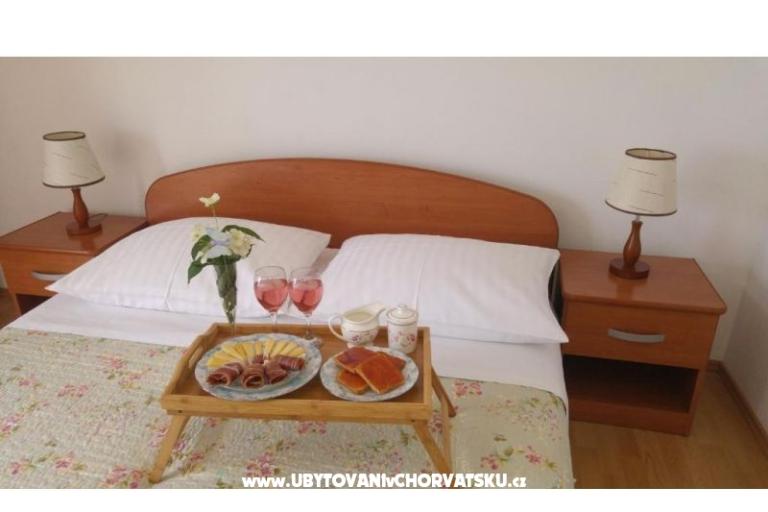 Apartments TONĆI I IRIS*** – photo 8