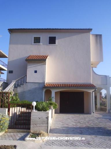 Apartments and rooms Mikelin  – photo 2