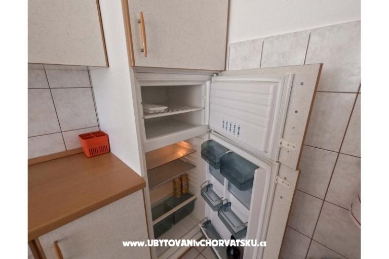 Apartment uz more i plažu – photo 12