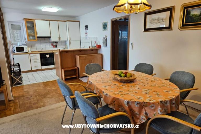 Apartment uz more i plažu – photo 17