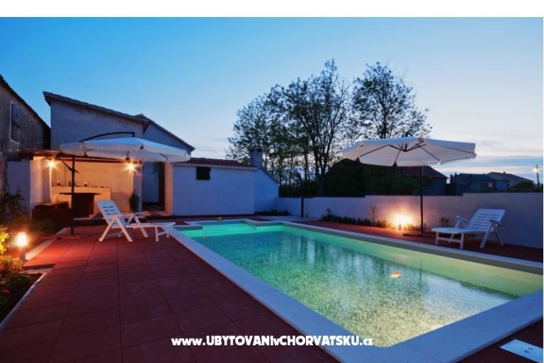 Apartments Angelo with pool – photo 15