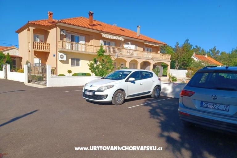 Apartments Lantana – photo 2