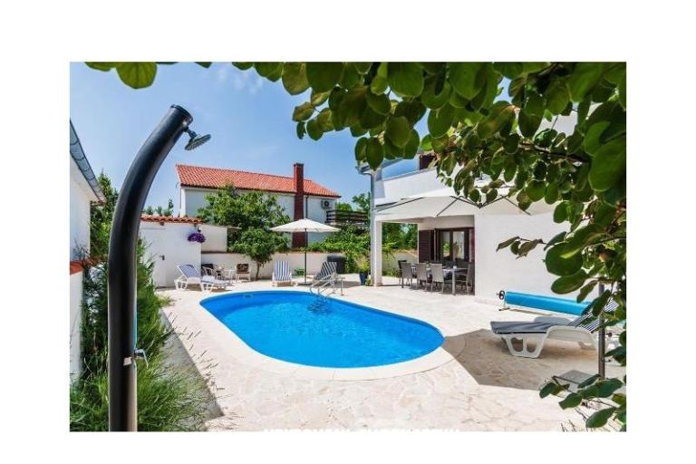 Vila u Sabunikama - Privlaka – photo 2