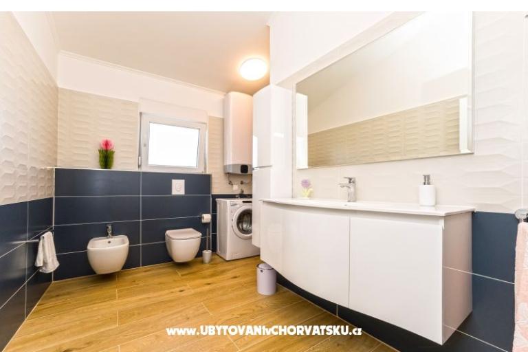 Villa Bianca - swimming pool – photo 11