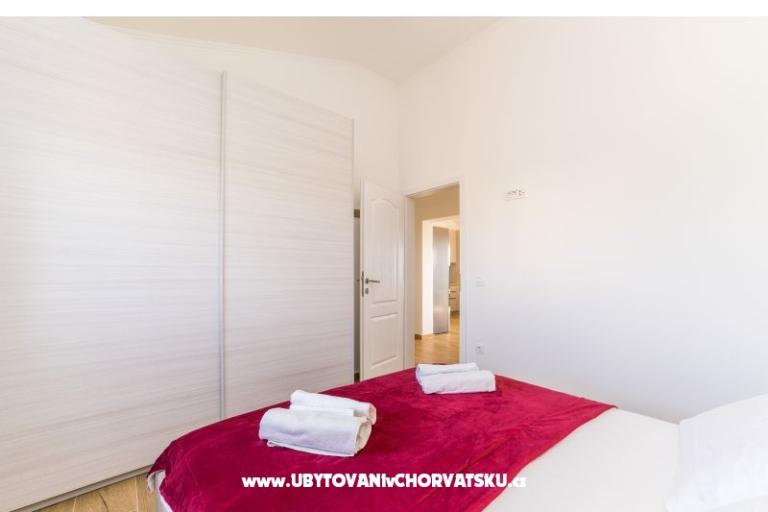 Villa Bianca - swimming pool – photo 9