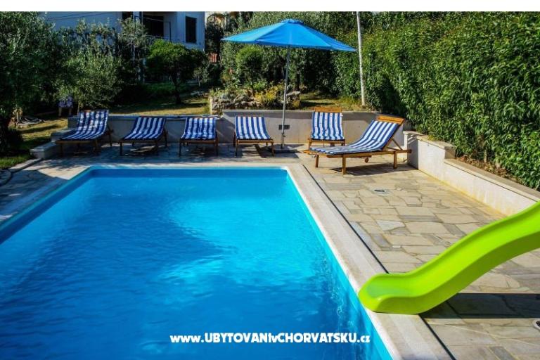 Apartment pool Slivar – photo 17