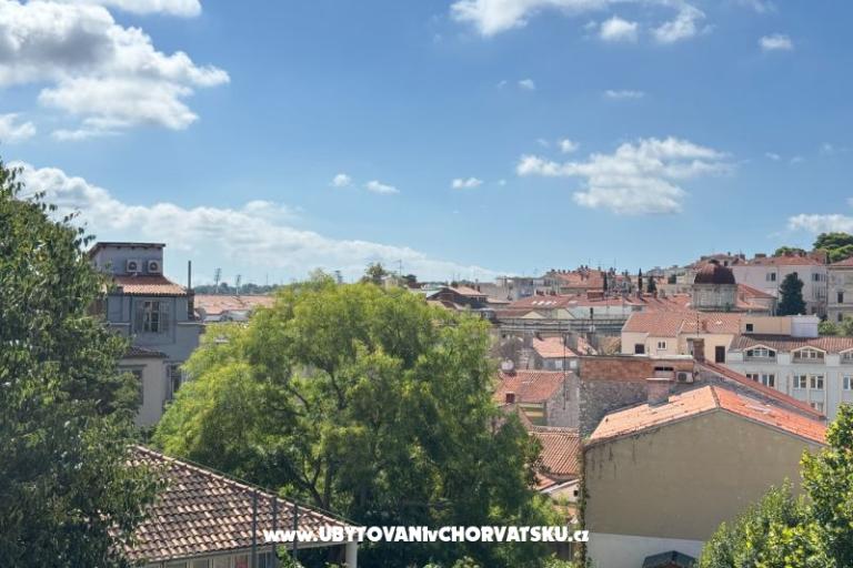Flowers Apartments Pula – photo 12