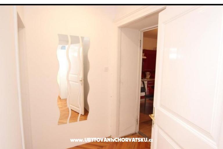 Pula Center Apartment – photo 11