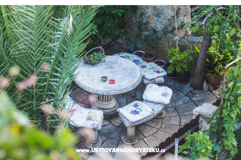 Apartments JUG-Lopar – photo 18