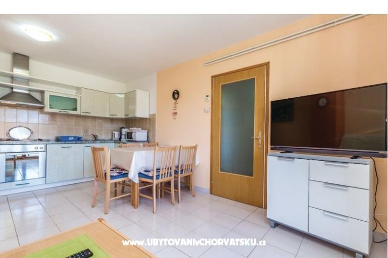 Apartments Lupić – photo 10