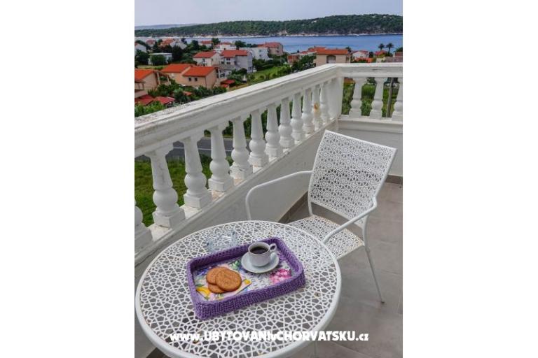 Apartments Anny with pool – photo 27