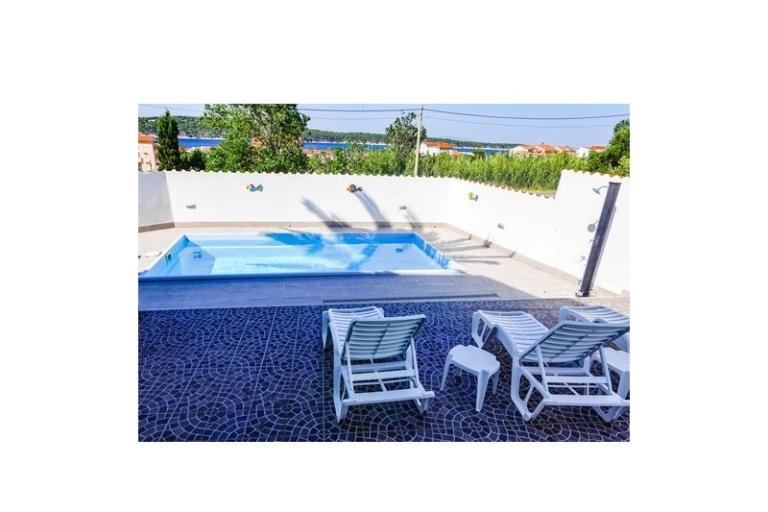 Apartments Anny with pool – photo 29