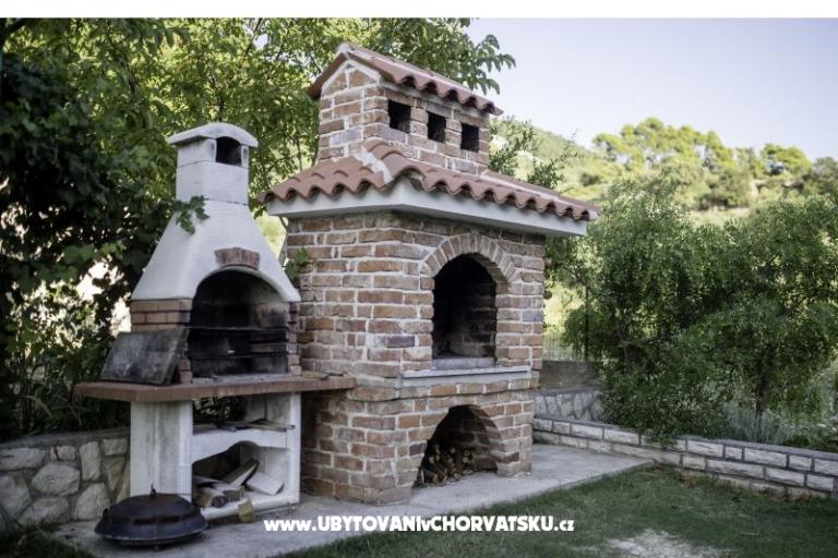 APARTMANI DEBELIĆ – photo 4