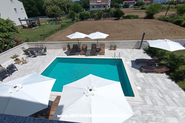 Loparadise Apartments – photo 7