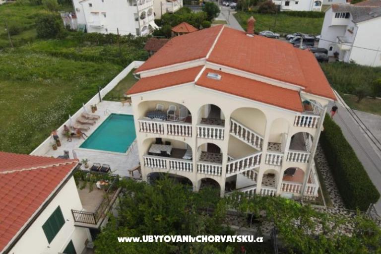 Loparadise Apartments – photo 8