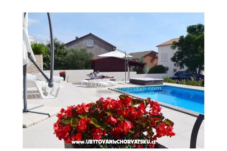 Villa Marija with Pool – photo 15