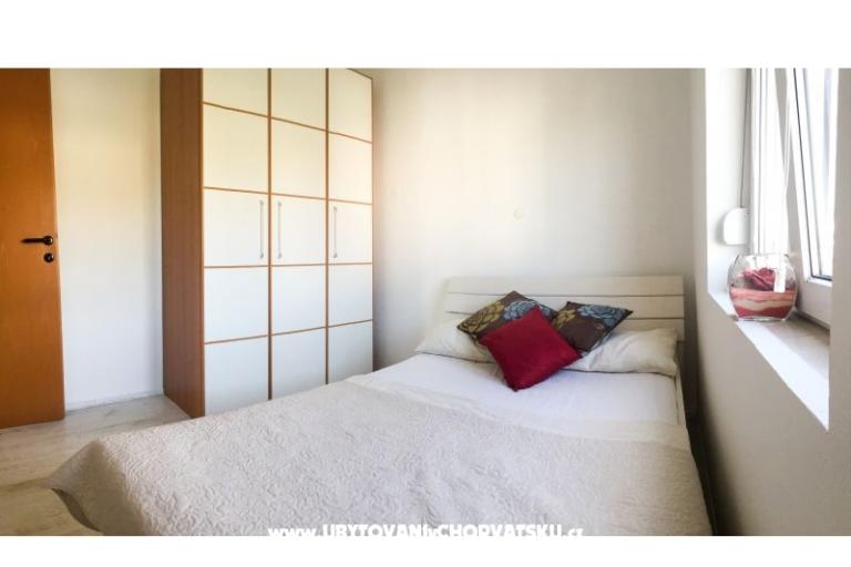 Apartments Irena – photo 10