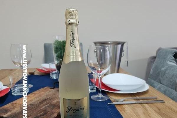 Mias luxury spa apartment – photo 14