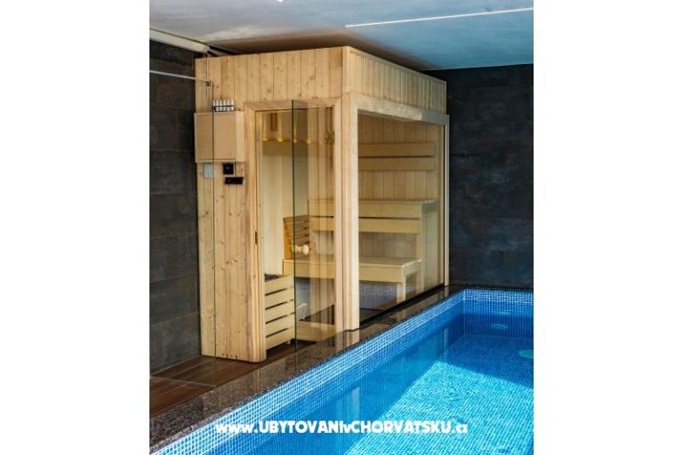 Riverside house pool jacuzi sauna – photo 12