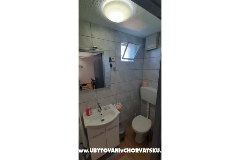 Apartment Maslinik – photo 12
