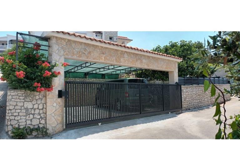 Apartments Iva – photo 9
