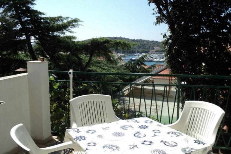 Apartments Karabatić – photo 4