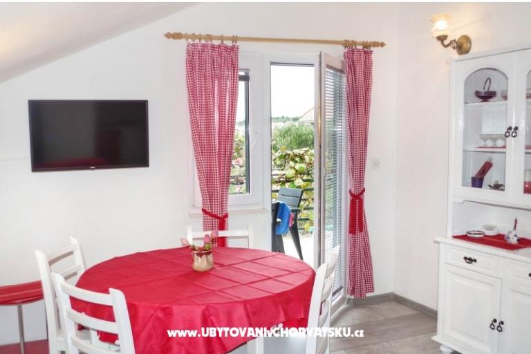 Apartments Nives – photo 11