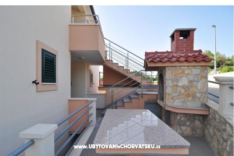 Apartments Panorama s bazenom – photo 12