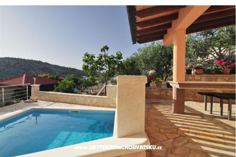 Apartments Panorama s bazenom – photo 9