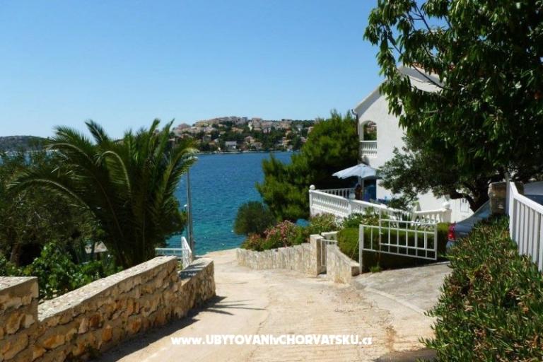 Apartments Rogoznica – photo 13