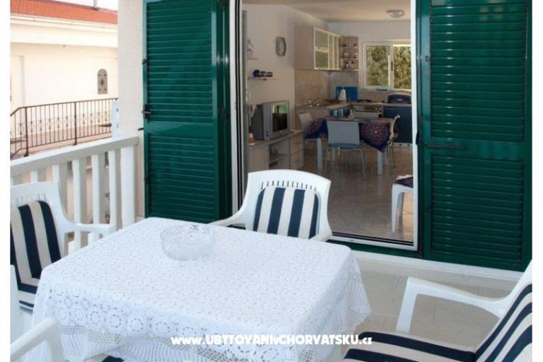 Beach apartments Rogoznica – photo 2