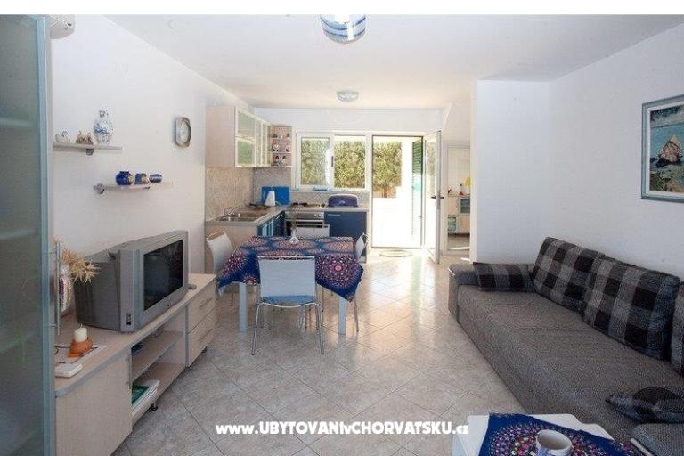 Beach apartments Rogoznica – photo 4