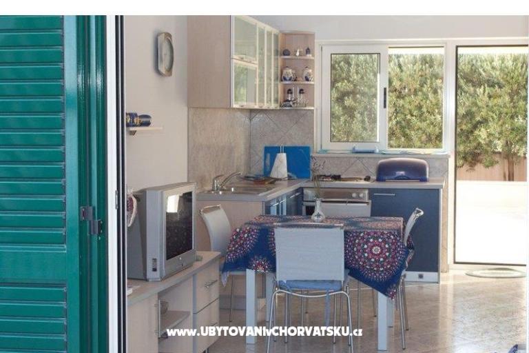 Beach apartments Rogoznica – photo 9