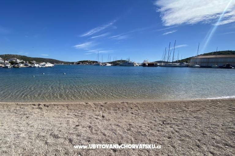House on the beach – photo 3