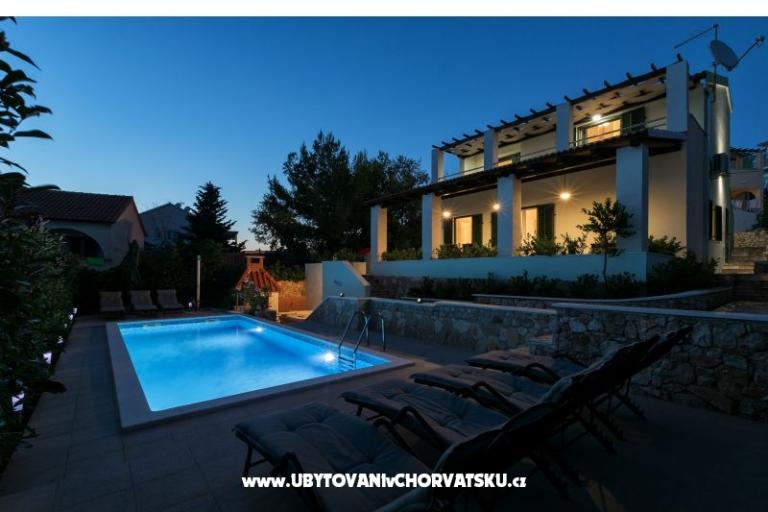 Villa Marina + pool – photo 15