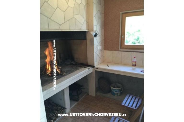 Vinka apartments DIREKT NA PLAŽI – photo 13