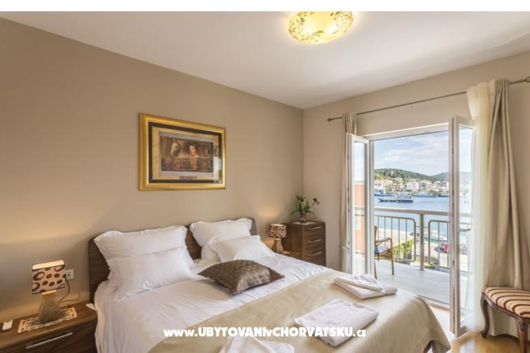 Flores Luxury Suites – photo 2