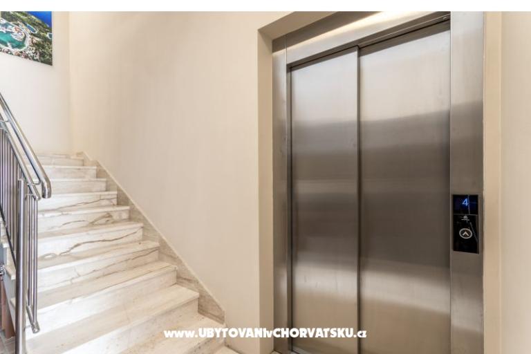 Flores Luxury Suites – photo 9