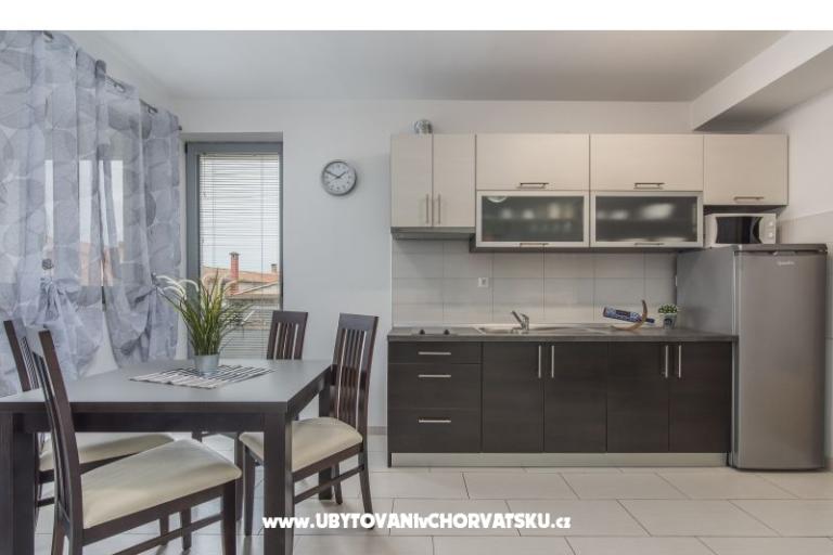 Apartments Kimi with swimming pool  – photo 14