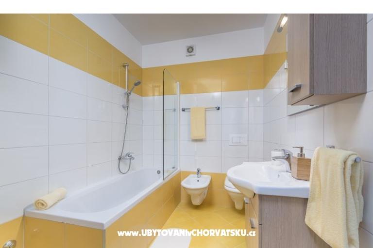 Apartments Kimi with swimming pool  – photo 18
