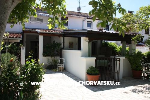 Apartments Milena Juricic – photo 11