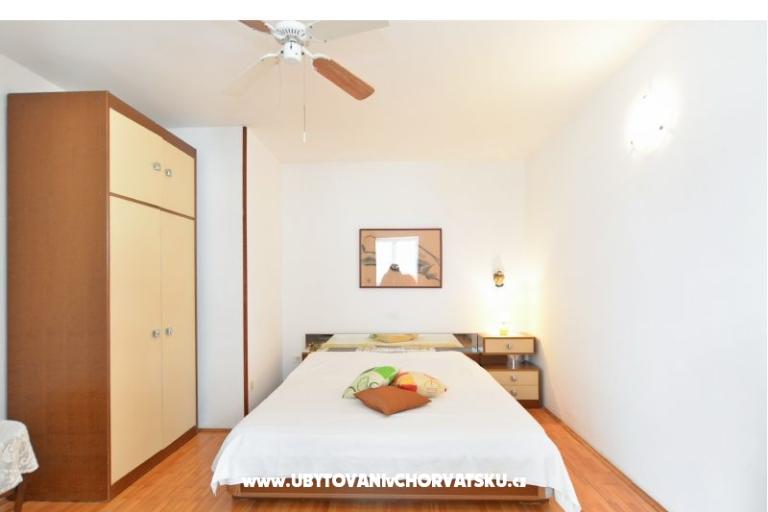Cheap apartment in Rovinj – photo 3
