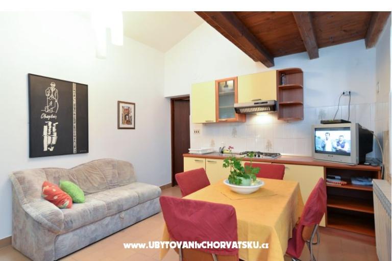Cheap apartment in Rovinj – photo 8