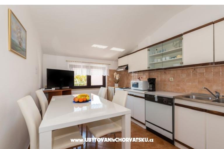 Apartments Kamelia – photo 12