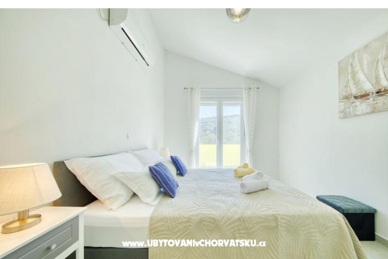 Villa Gaby with heated pool – photo 11