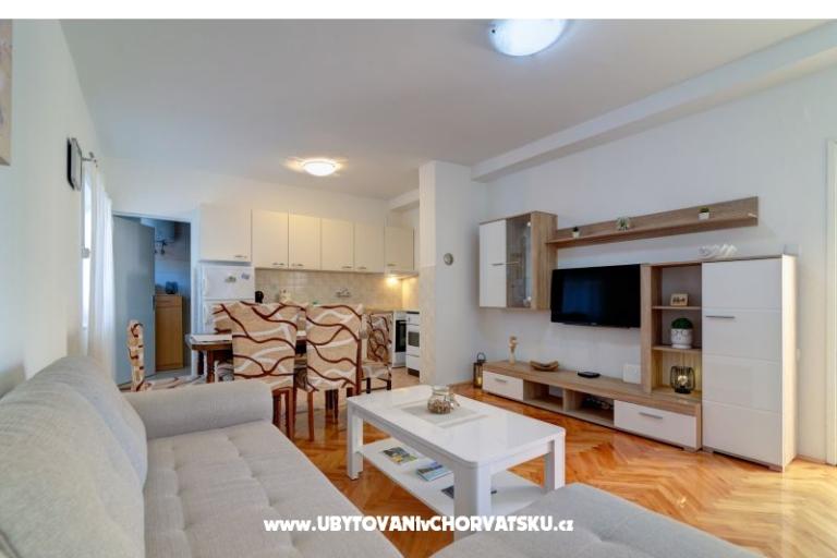 Apartment Marta za 6 osoba  – photo 11