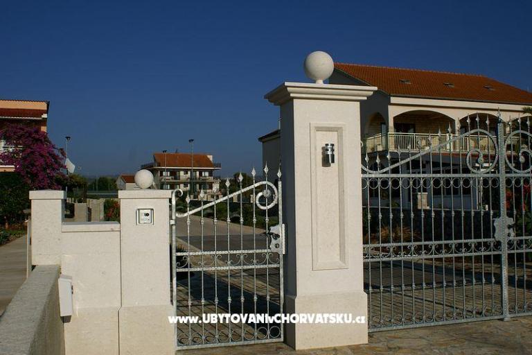 Americana luxury apartments – photo 10