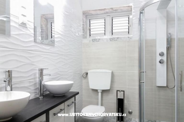 Apartments Neda – photo 8