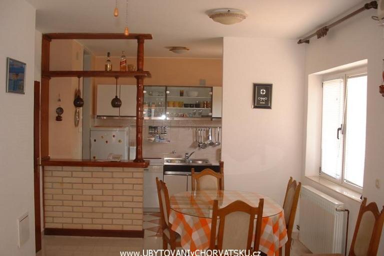 Apartment Ruzmarino – photo 4